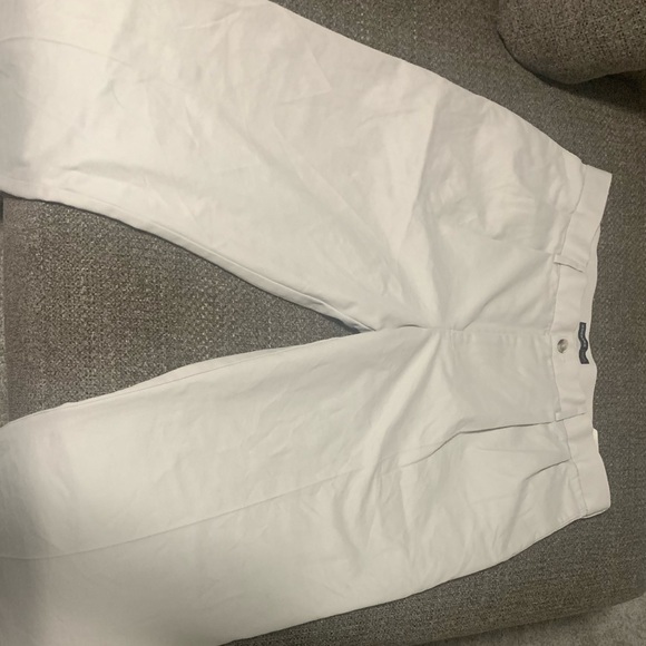 Dockers Khakis Relaxed Fit - Picture 3 of 3